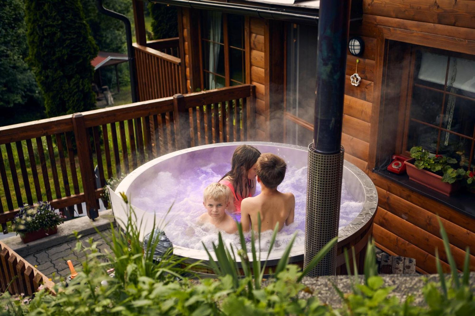 Horska Chata 3 Skalky So Saunou A Jacuzzi Kadou สมิชานี ภายนอก รูปภาพ